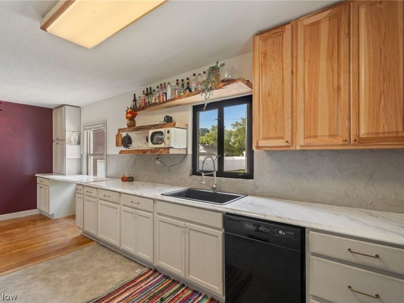 4244 Laffer Square, Sandyville, OH 44671 Photo 7