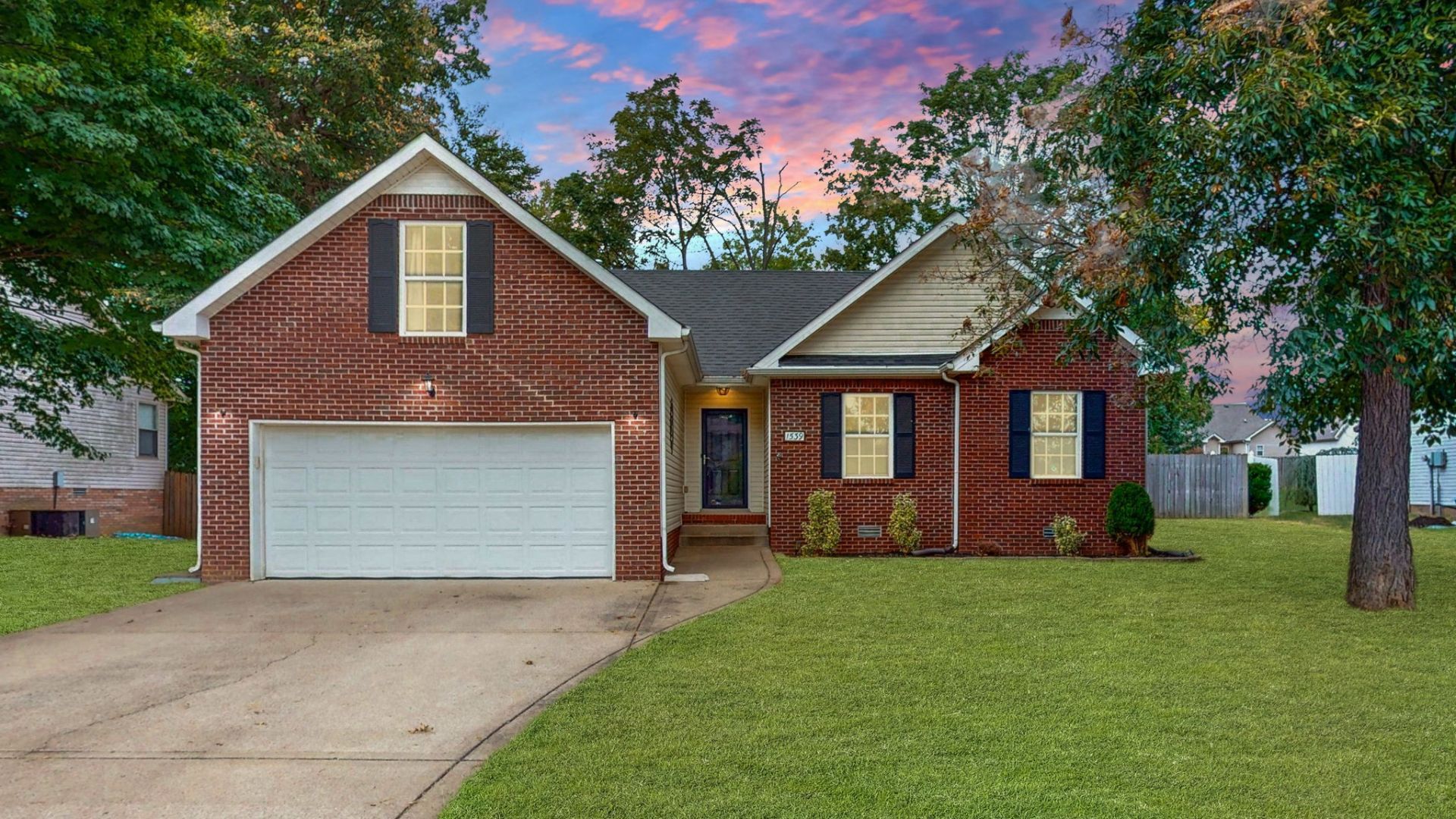 1539 Barrywood Cir W, Clarksville, TN 37042 Main Photo
