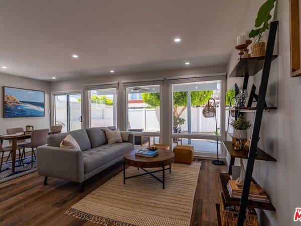 104 Fowling Street, Los Angeles, CA 90293