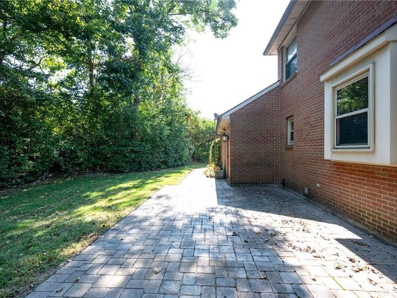 8363 Squirrel Hollow Ridge, West Chester Township, OH 45069 Photo 6
