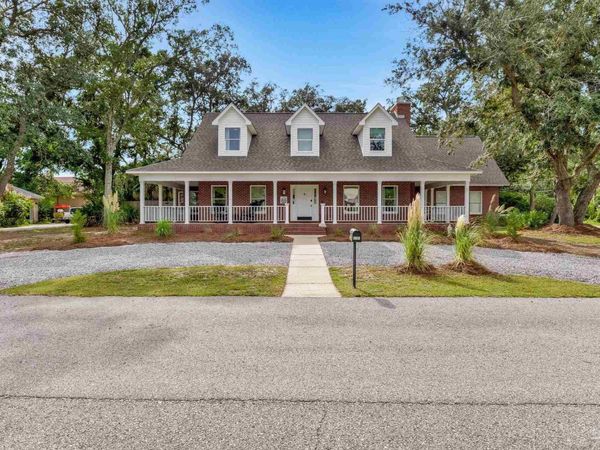 4701 Soule Pl, Gulf Breeze, FL 32563