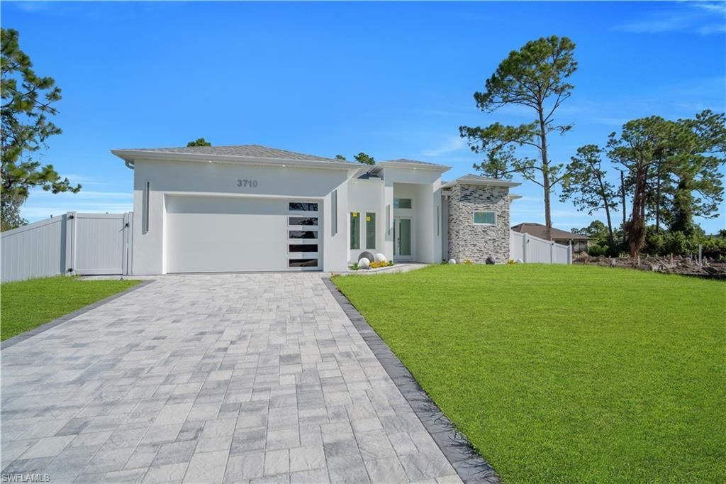 3710 6th St Sw, Lehigh Acres, FL 33976 Photo