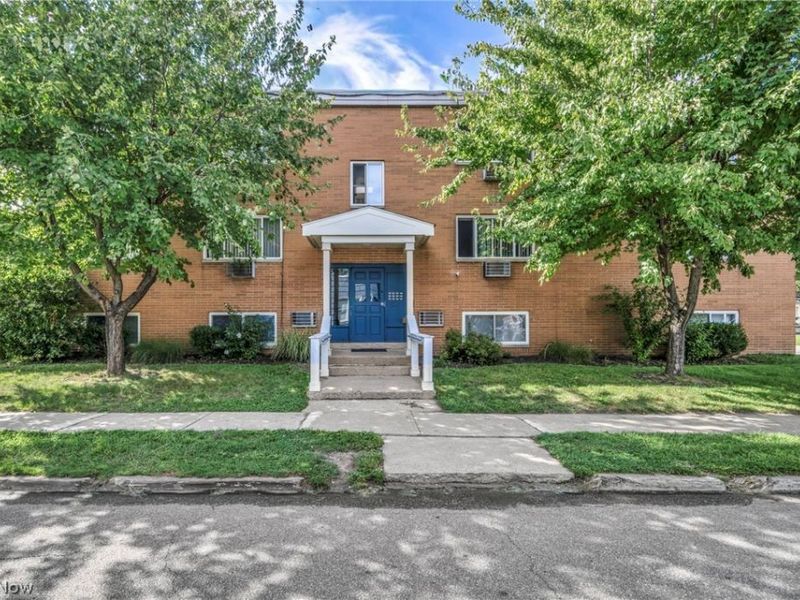 4203 Denison Avenue, Cleveland, OH 44109 Photo 2