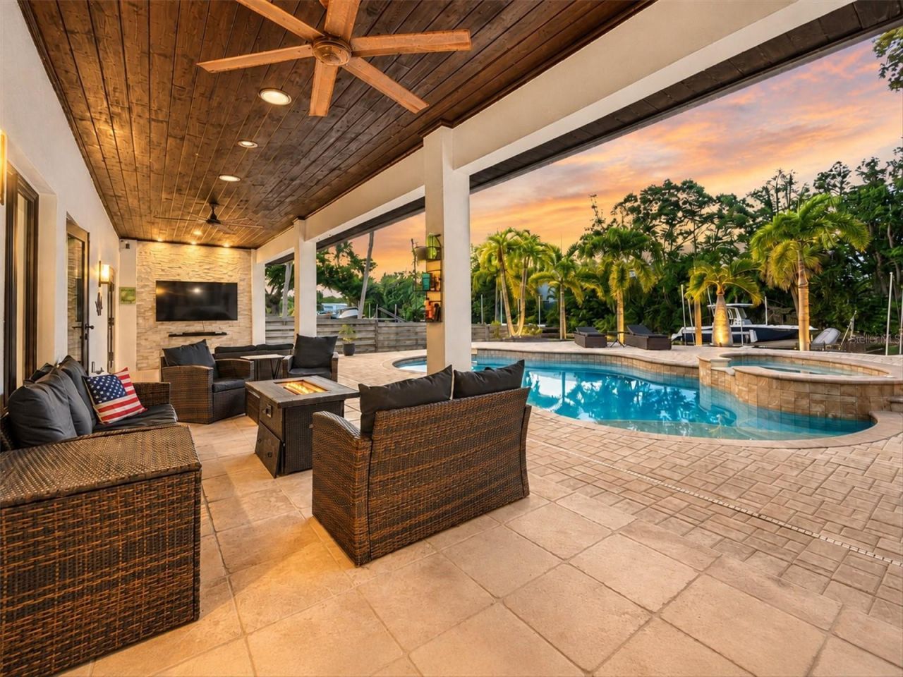 829 Idlewild Way, Sarasota, FL 34242 Photo