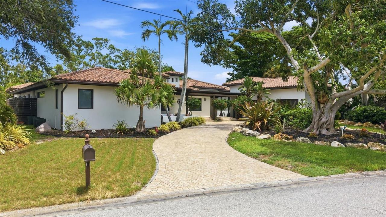 829 Idlewild Way, Sarasota, FL 34242 Photo