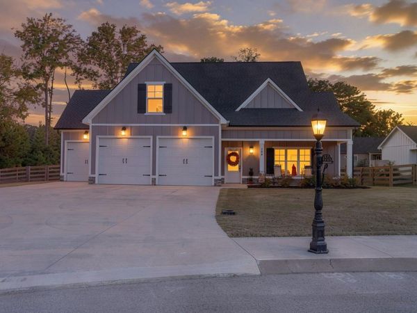 184 Bridlewood Drive, Ringgold, GA 30736