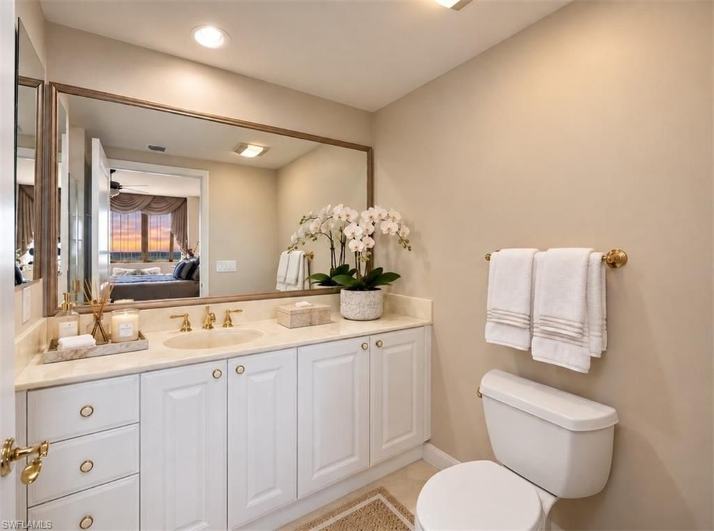 6597 Nicholas Blvd, Unit 804, Naples, FL 34108 Photo