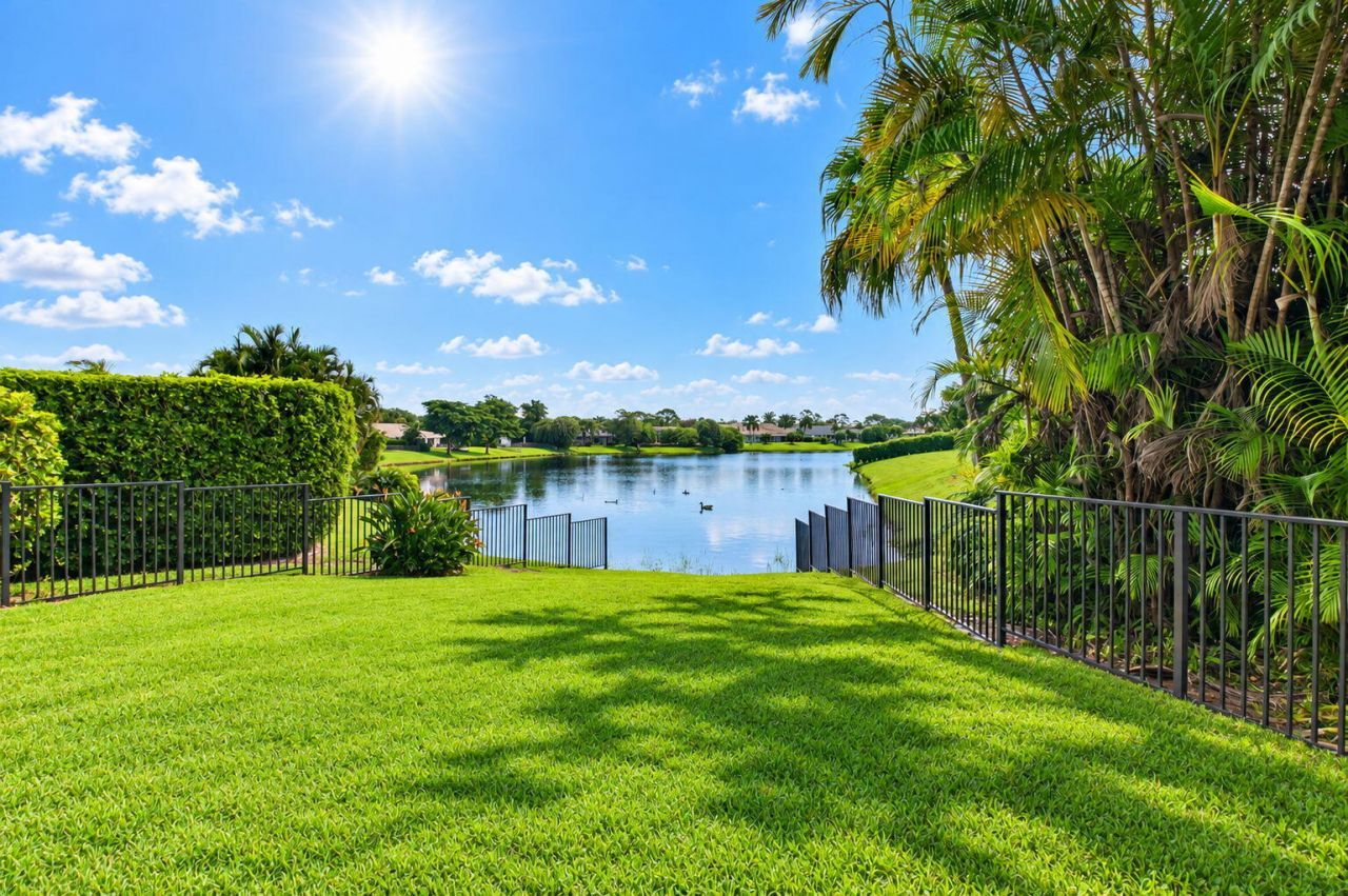 5107 Pineview Circle, Delray Beach, FL 33445 Photo