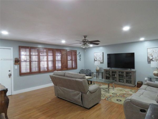 11840 NE 19th Dr , Unit 26, North Miami, FL 33181