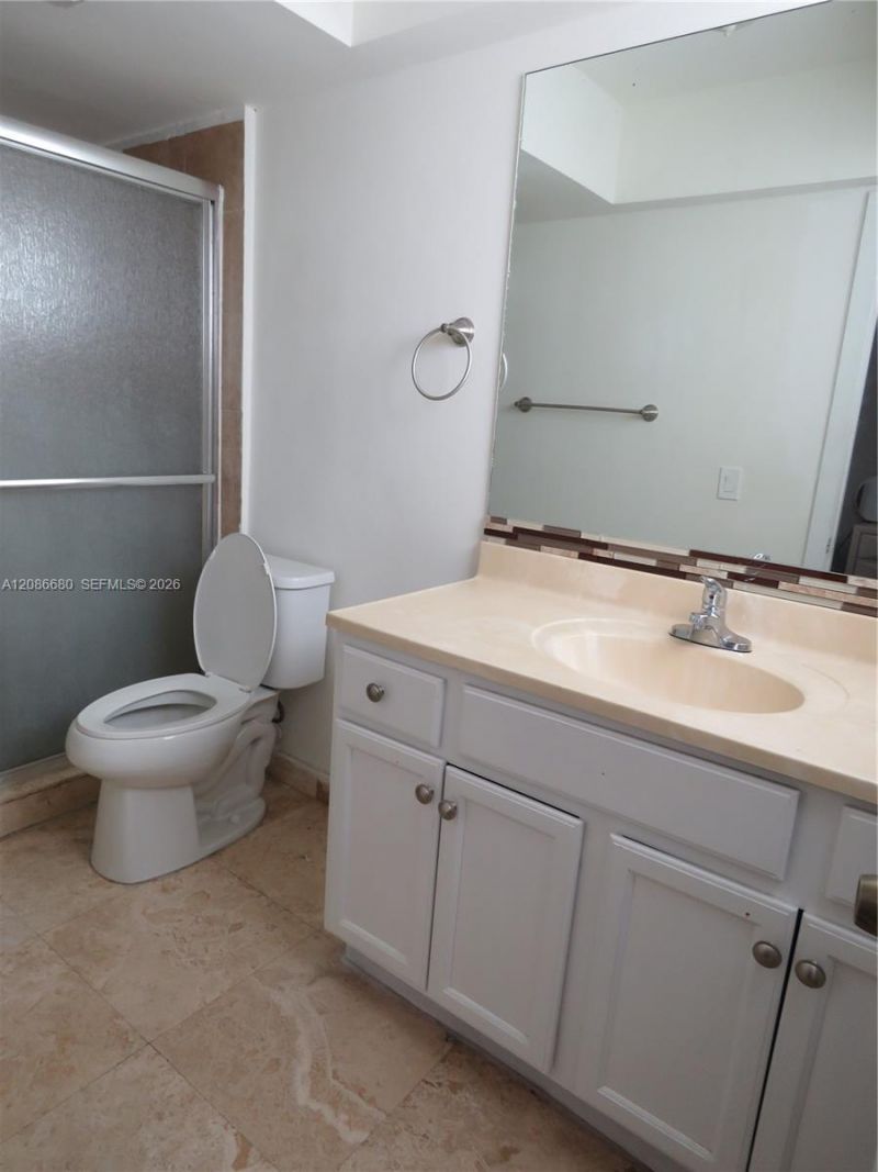11840 NE 19th Dr, Unit 26, North Miami, FL 33181 Photo