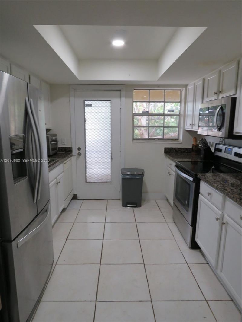 11840 NE 19th Dr, Unit 26, North Miami, FL 33181 Photo