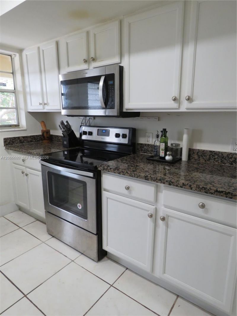 11840 NE 19th Dr, Unit 26, North Miami, FL 33181 Photo