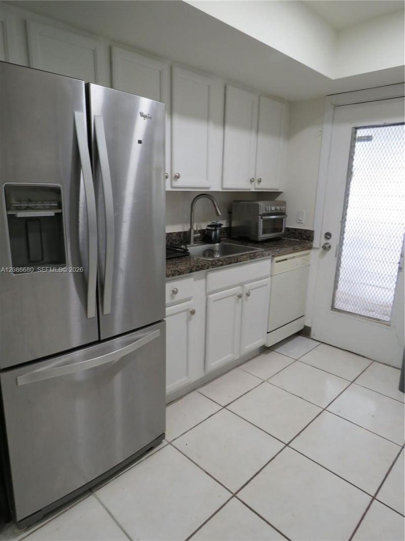 11840 NE 19th Dr, Unit 26, North Miami, FL 33181 Photo