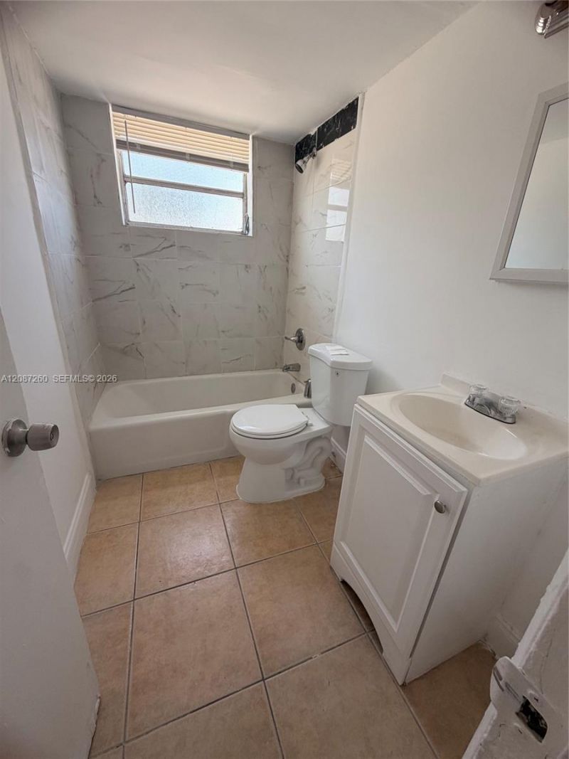 8450 NE Miami Ct, Unit 6, Miami, FL 33138 Photo