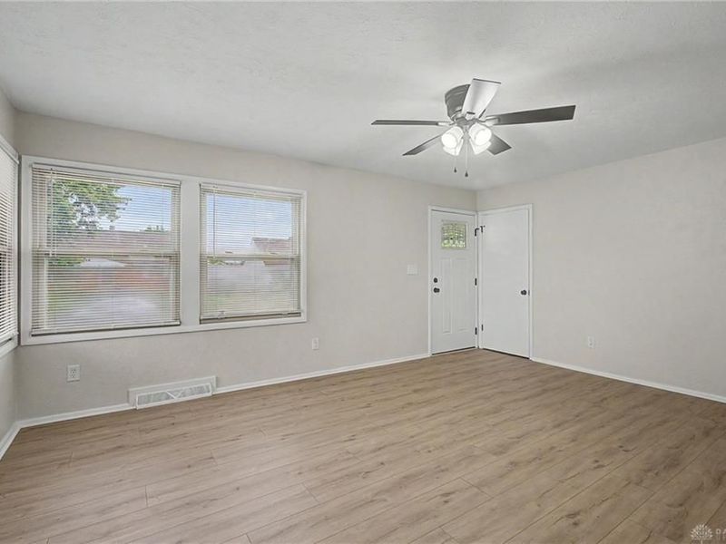 5346 Duquesne Avenue, Dayton, OH 45431 Photo 9