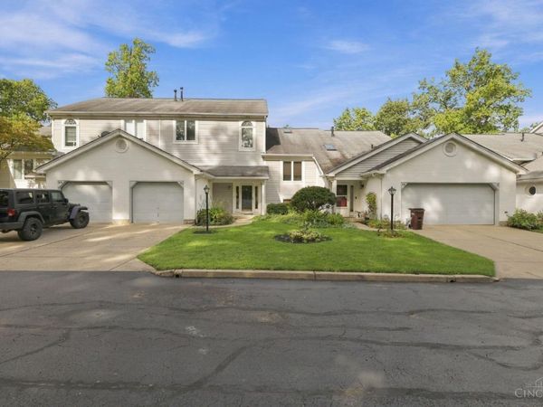 21 Iron Woods Drive, North College Hill, OH 45239