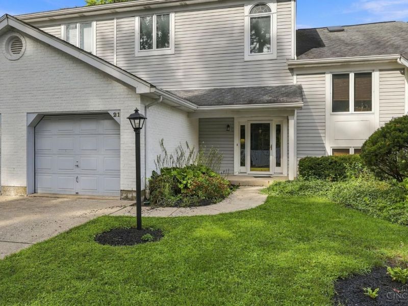 21 Iron Woods Drive, North College Hill, OH 45239 Photo 2