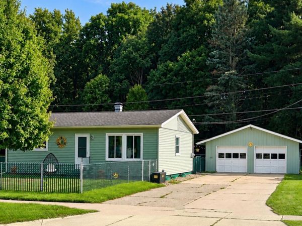 380 Cherry Street, Coloma, MI 49038