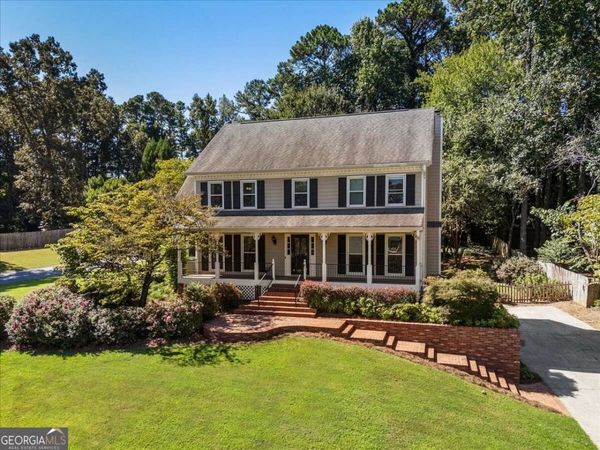147 Lakeside Drive NW, Kennesaw, GA 30144