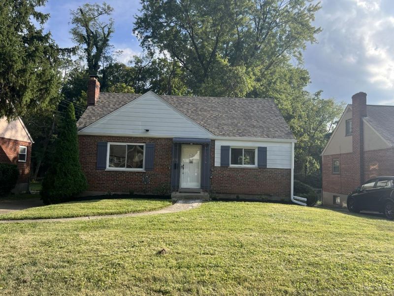 3921 Cedarwood Place, Silverton, OH 45213 Photo 1