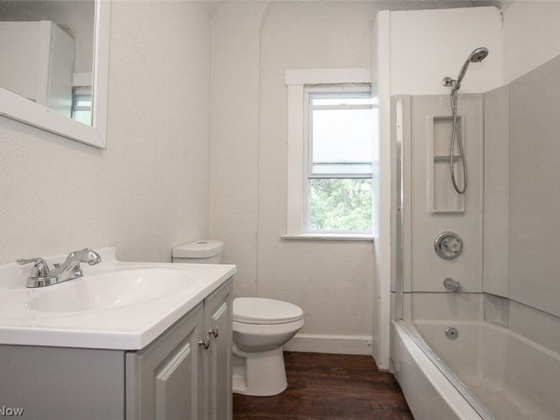 516 E 124th Street, Cleveland, OH 44108 Photo 10