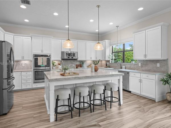 8142 Bradford Way, Parkland, FL 33076