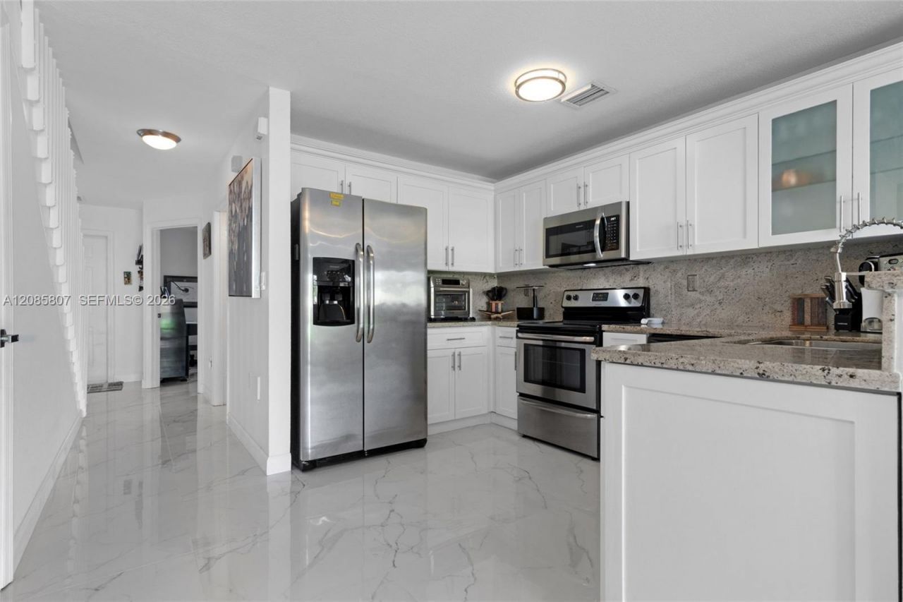 12905 SW 31st Ct, Unit TOWNHOUSE, Miramar, FL 33027 Photo