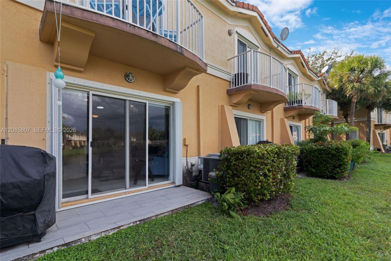 12905 SW 31st Ct, Unit TOWNHOUSE, Miramar, FL 33027 Photo