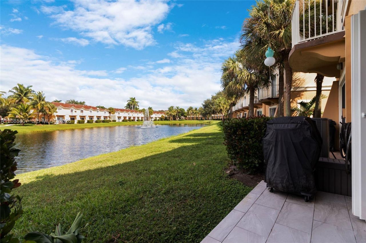 12905 SW 31st Ct, Unit TOWNHOUSE, Miramar, FL 33027 Photo