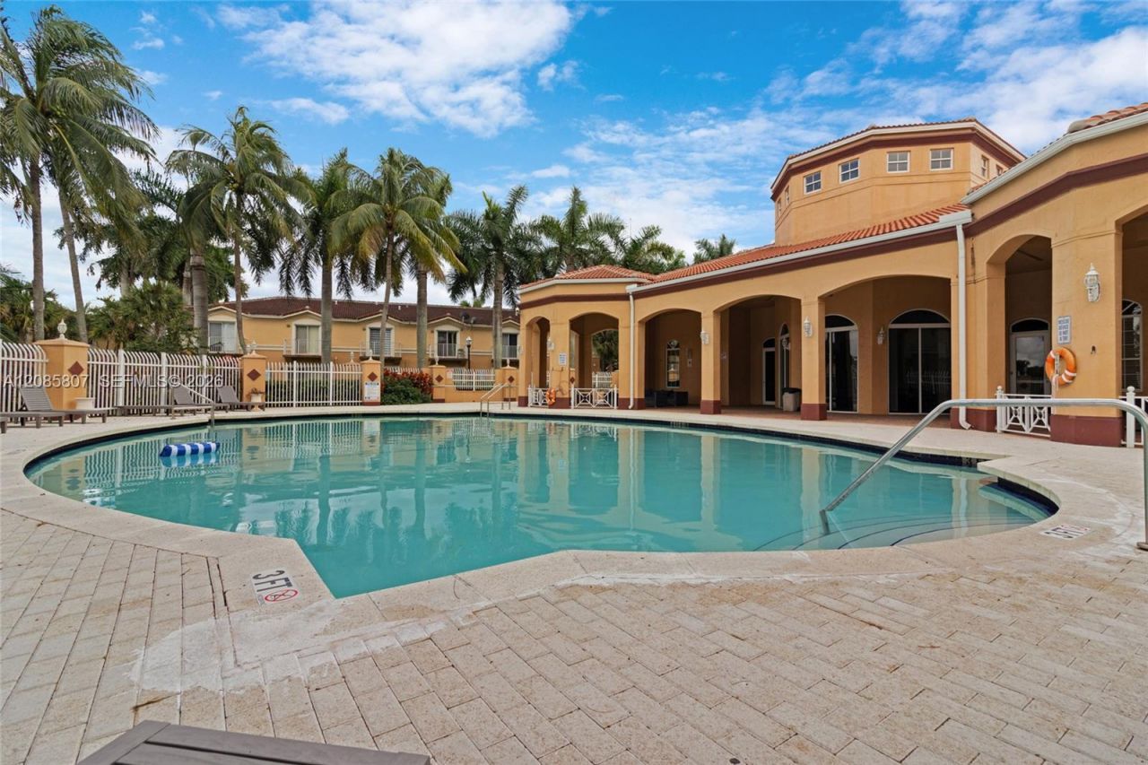 12905 SW 31st Ct, Unit TOWNHOUSE, Miramar, FL 33027 Photo