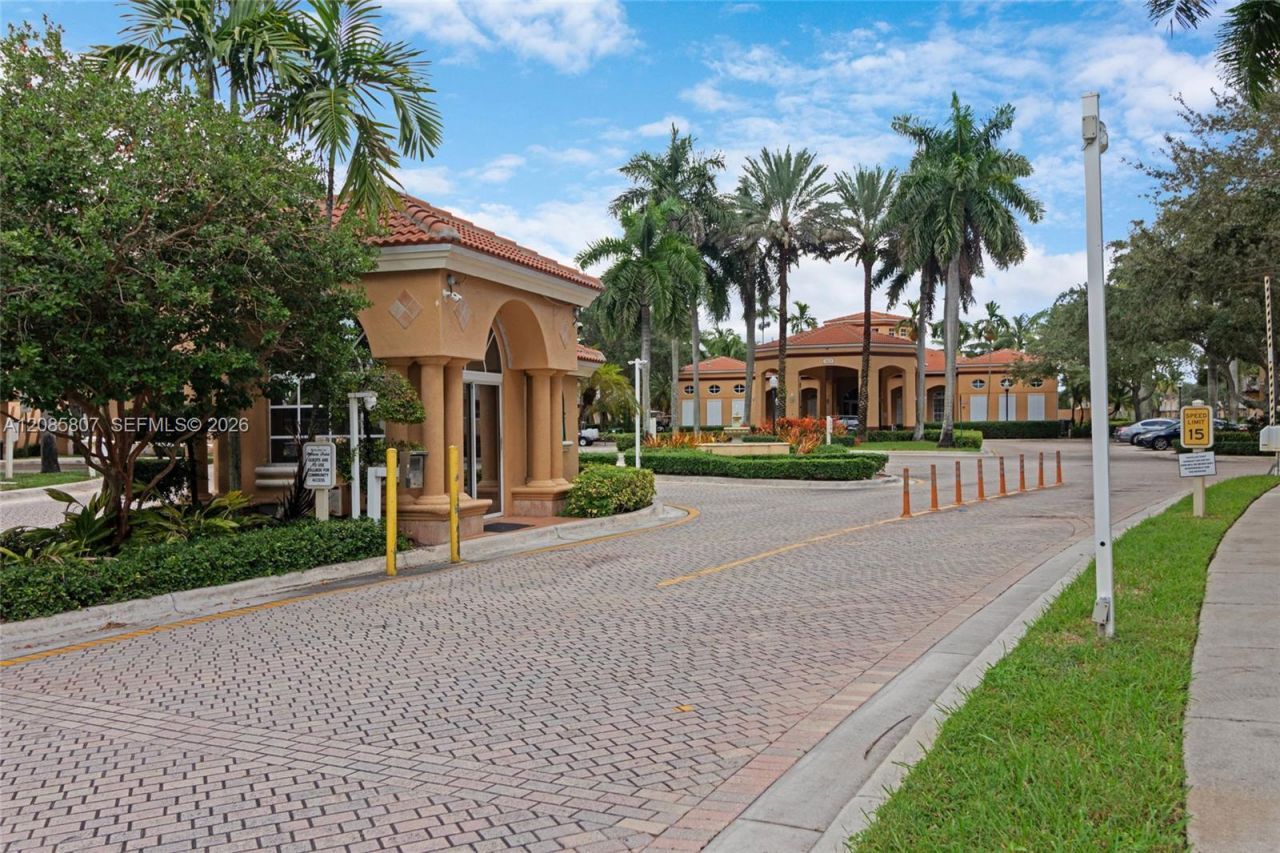12905 SW 31st Ct, Unit TOWNHOUSE, Miramar, FL 33027 Photo