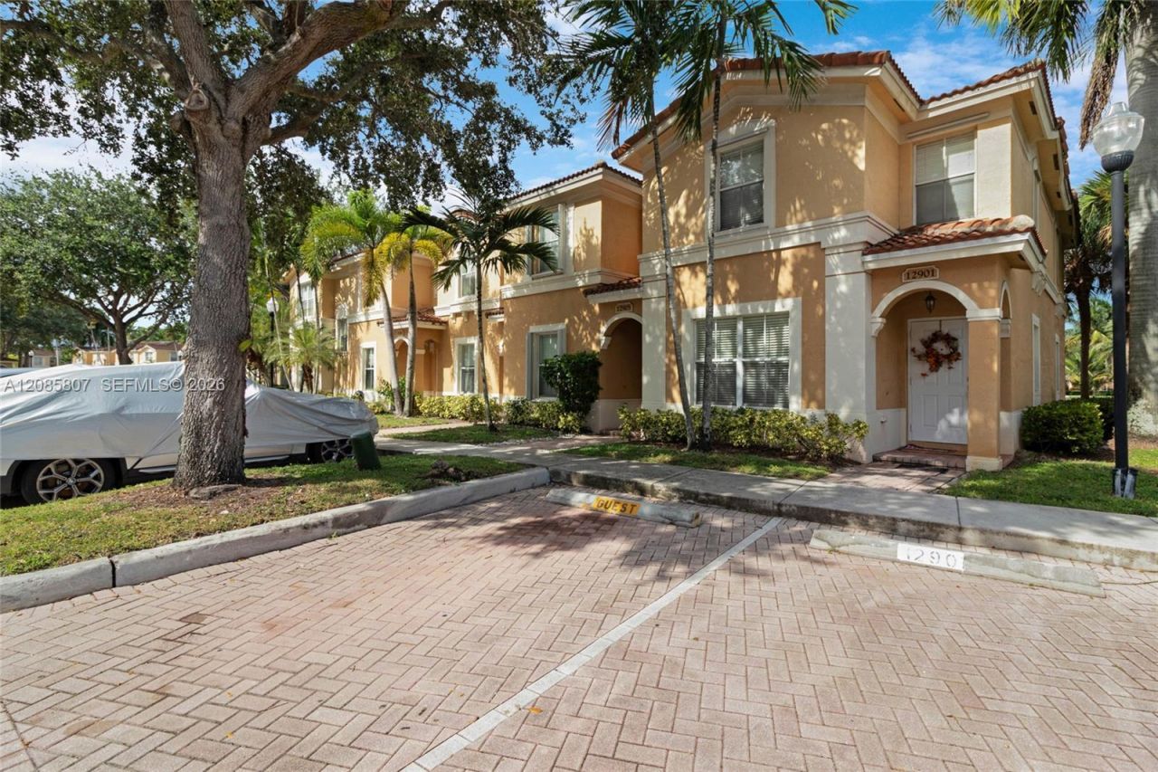 12905 SW 31st Ct, Unit TOWNHOUSE, Miramar, FL 33027 Photo