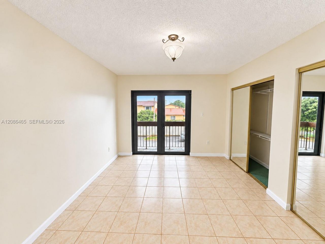 2071 W 54th St, Unit 77, Hialeah, FL 33016 Photo