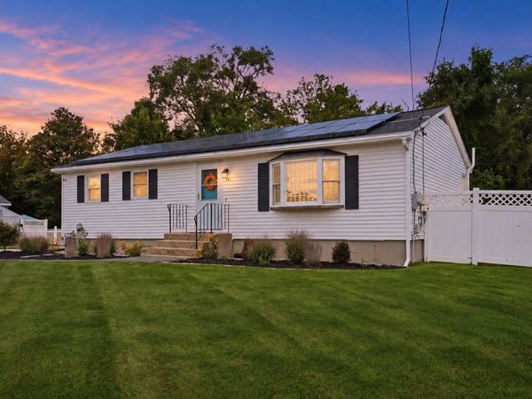 14 Bloomingdale Drive, Nashua, NH 03064