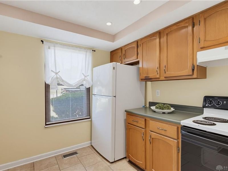 5645 Cobblegate Drive, Dayton, OH 45449 Photo 13