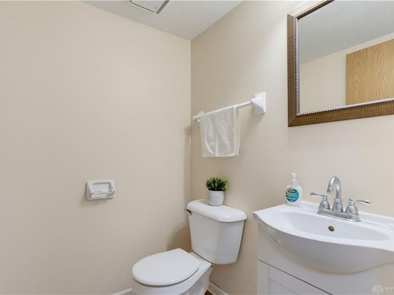 5645 Cobblegate Drive, Dayton, OH 45449 Photo 15