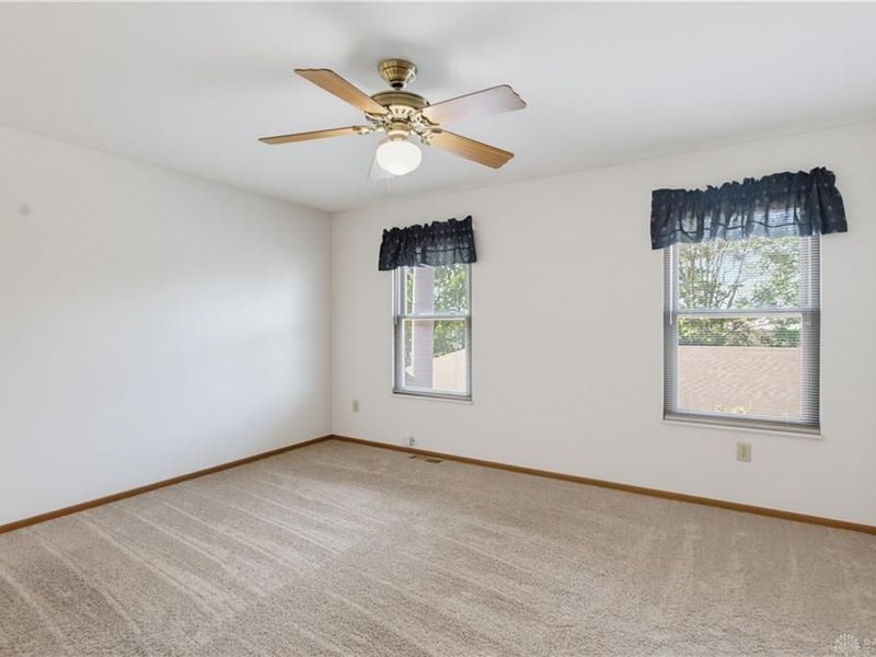 5645 Cobblegate Drive, Dayton, OH 45449 Photo 21