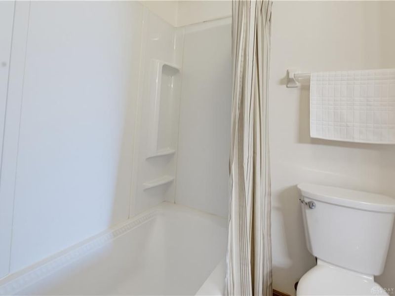 5645 Cobblegate Drive, Dayton, OH 45449 Photo 28