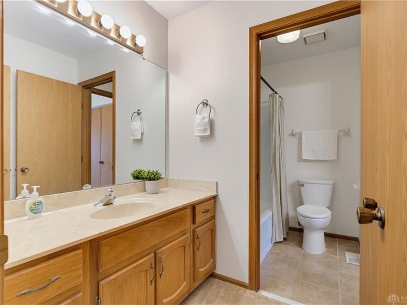 5645 Cobblegate Drive, Dayton, OH 45449 Photo 29