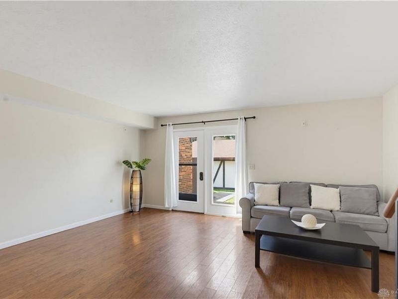 5645 Cobblegate Drive, Dayton, OH 45449 Photo 7