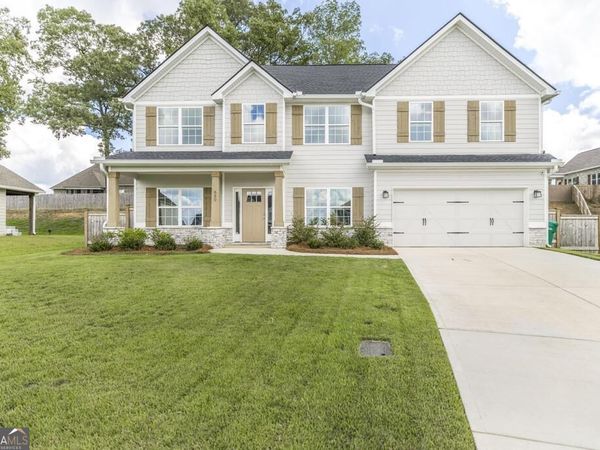 650 McCarley Downs Drive, Bonaire, GA 31005