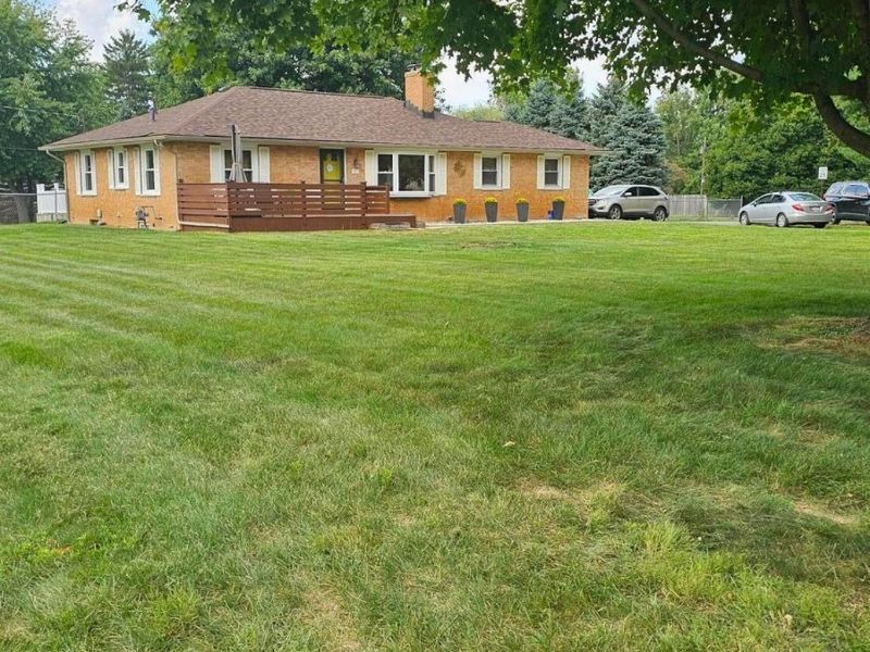 3867 Noe Bixby Road, Columbus, OH 43232 Photo 2
