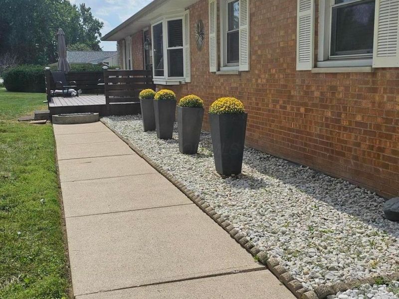 3867 Noe Bixby Road, Columbus, OH 43232 Photo 3