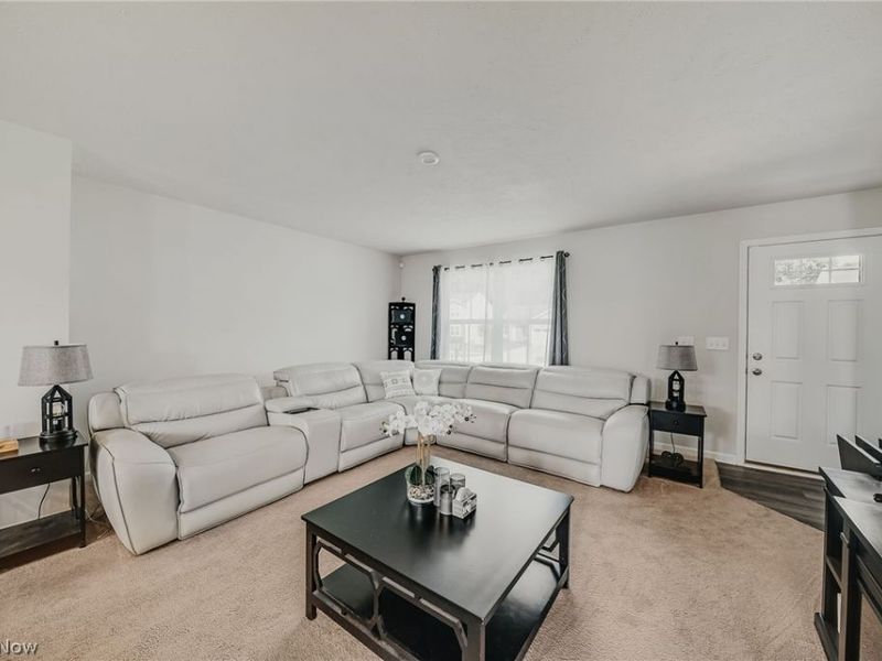 136 Wildflower Drive, Elyria, OH 44035 Photo 8