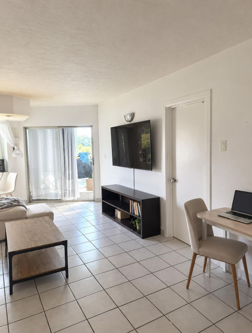 18720 NE 18th Avenue, Unit 217, Miami, FL 33179 Photo