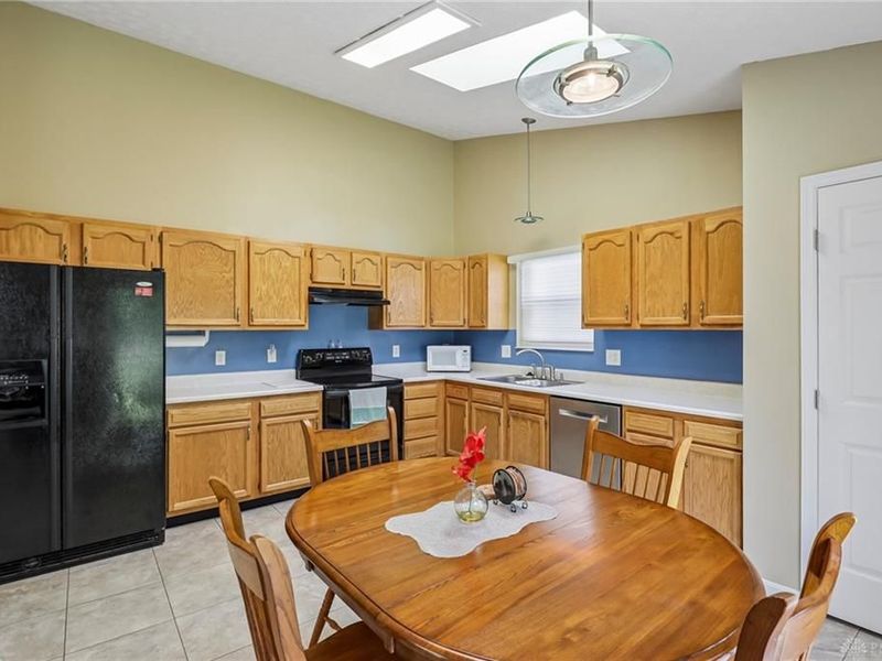 4399 Coach Light Trail, Dayton, OH 45424 Photo 13