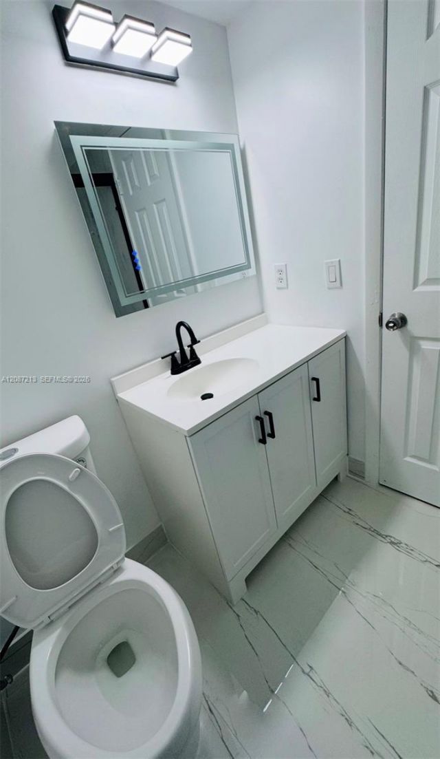 18216 Mediterranean Blvd, Unit 1-19, Hialeah, FL 33015 Photo