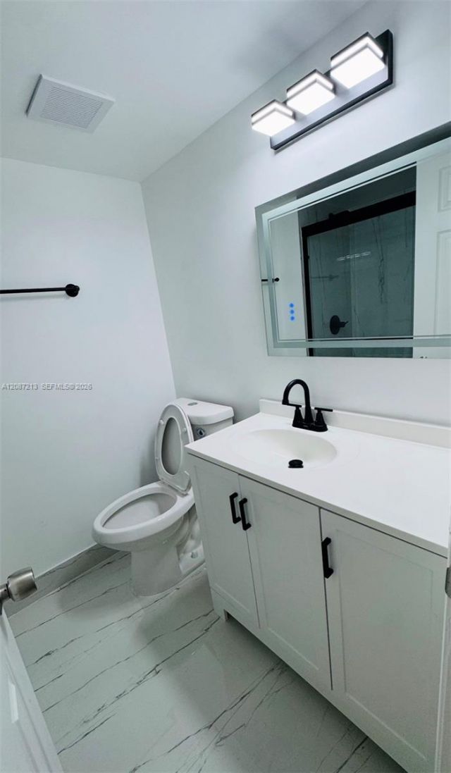 18216 Mediterranean Blvd, Unit 1-19, Hialeah, FL 33015 Photo