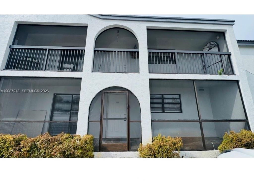 18216 Mediterranean Blvd, Unit 1-19, Hialeah, FL 33015 Photo