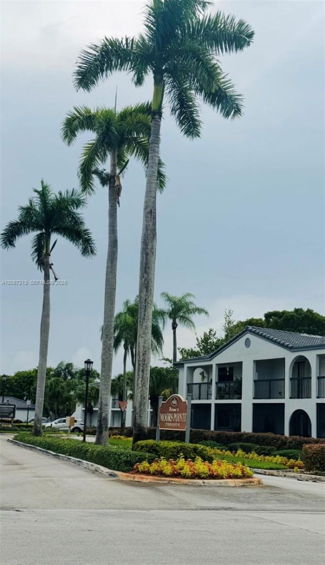 18216 Mediterranean Blvd, Unit 1-19, Hialeah, FL 33015 Photo